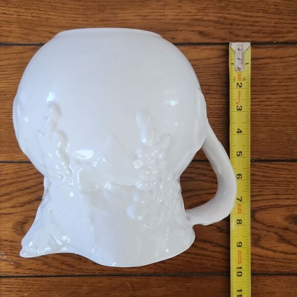 White grapes and leaves pottery pitcher made in Portugal - Picture 7 of 8